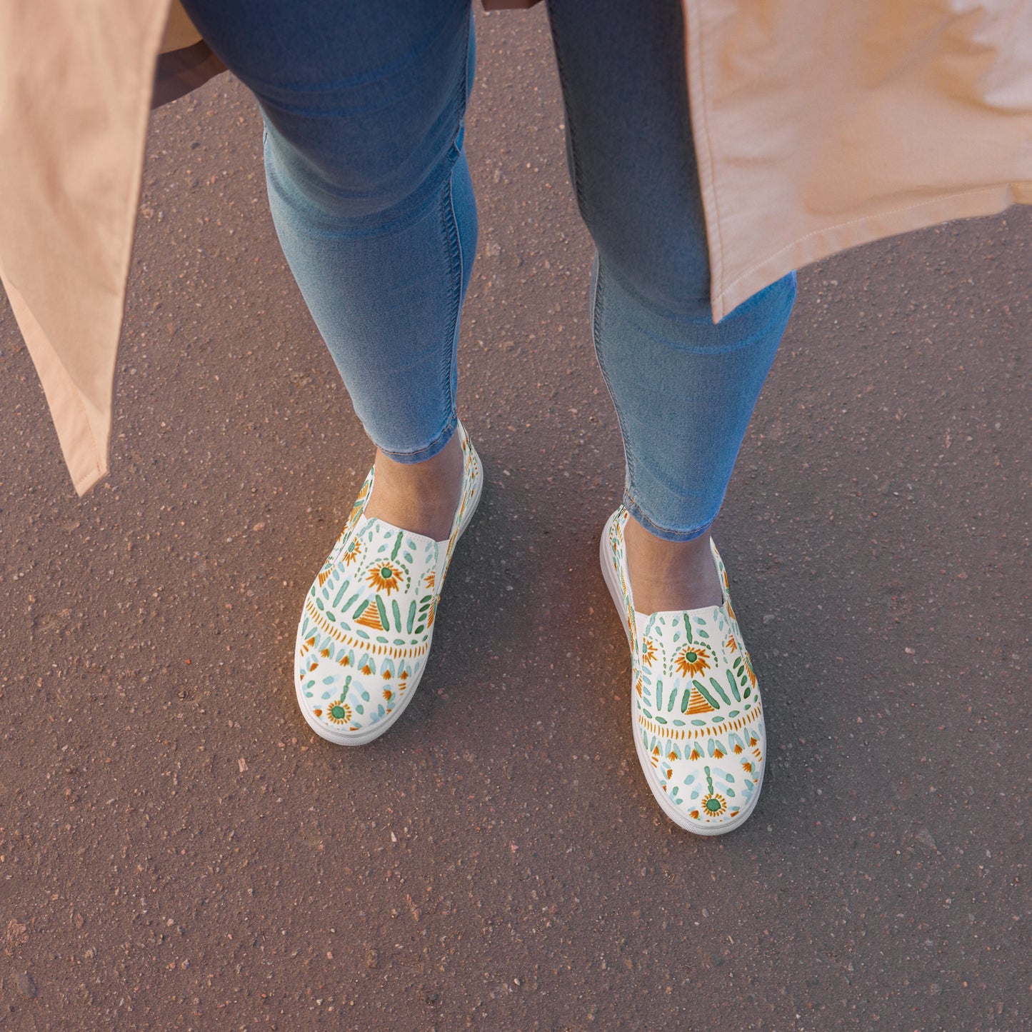 Women’s AWoE ones